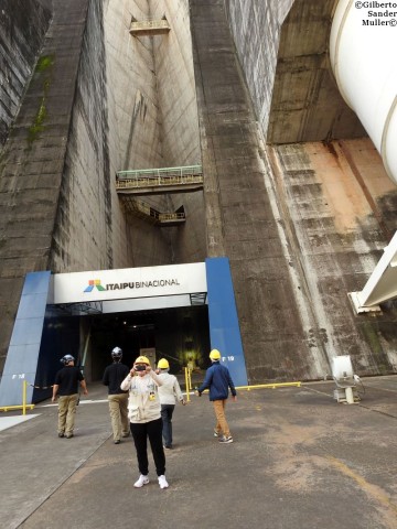 Entrada de visitantes no complexo da usina de Itaipu