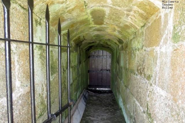 Túnel de saída de emergência da fortaleza