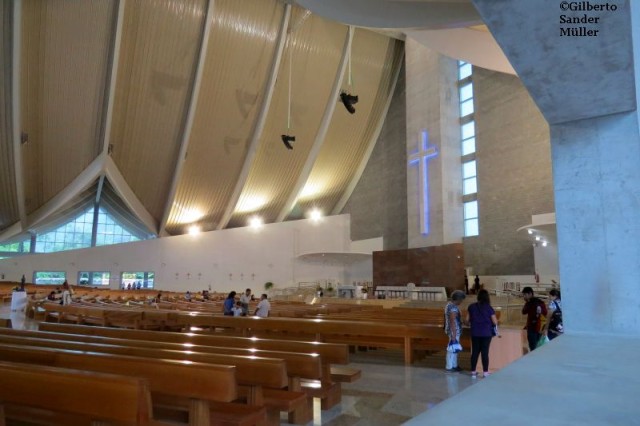 Interior do santuário de Madre Paulina