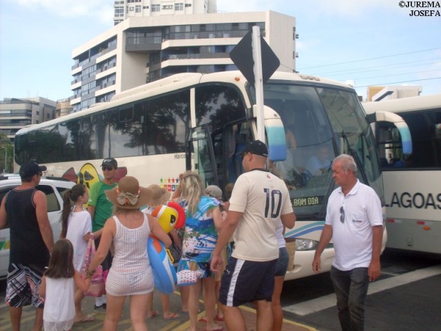 Turistas de todo o mundo visitam Maceió
