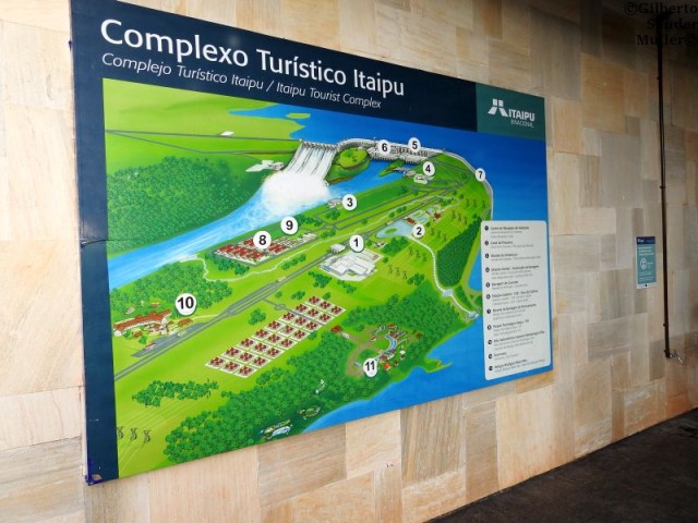 Painel ilustrativo das áreas do complexo de Itaipu