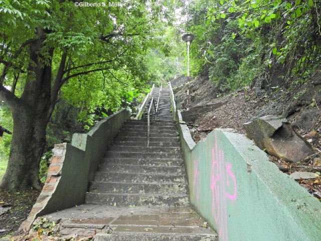 Escadaria entre cidade baixa e alta