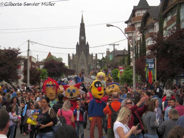 Desfile em 2016